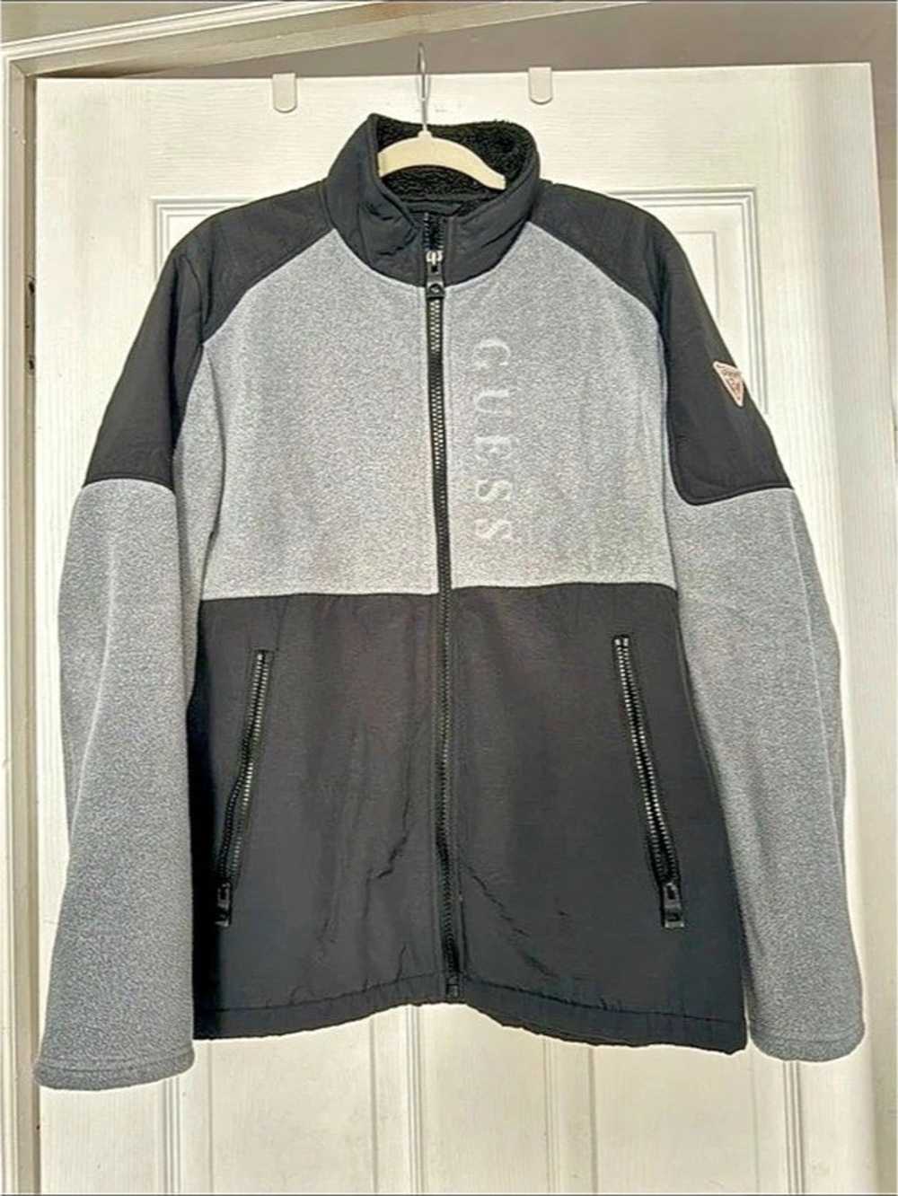 GUESS Men's Gray & Black Jacket Size Medium Like New